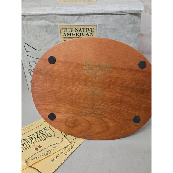 Native American Heritage Collection Keeper The Ancient Fire Cherokee Figurine - Picture 6 of 6